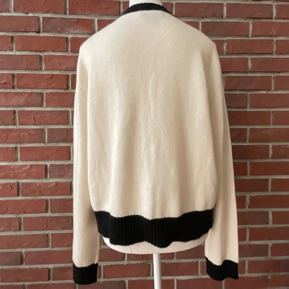 C By Bloomingdale’s Contrast Trim Cashmere Cardigan Size M NWOT - Picture 5 of 16